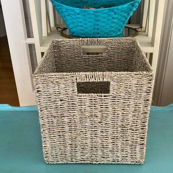 NIB Huntington Home Collapsible Sea Grass Basket, 13” x 13” x 13” - Picture 13 of 14